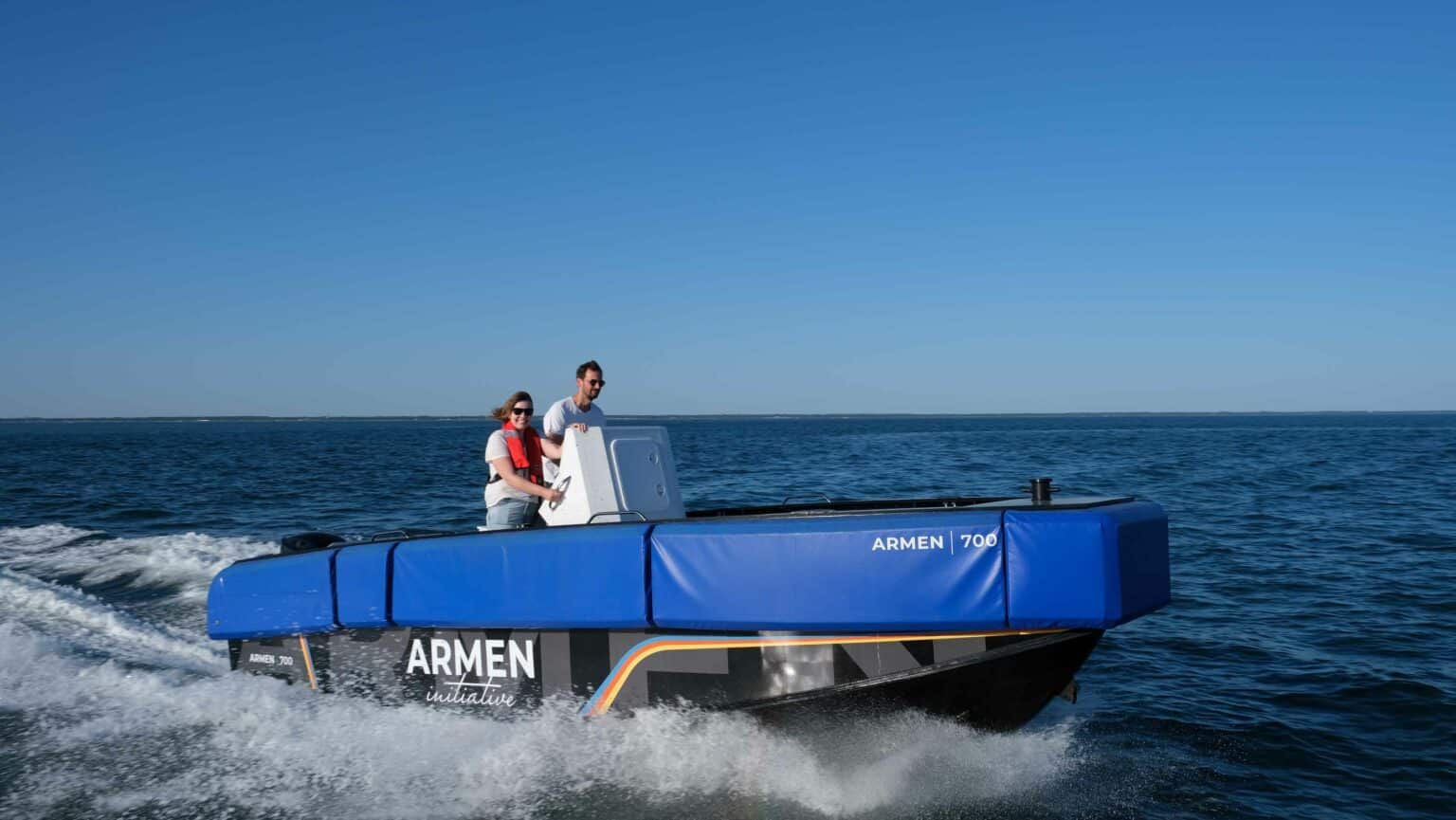ARMEN 700 Bateau en Polyéthilène