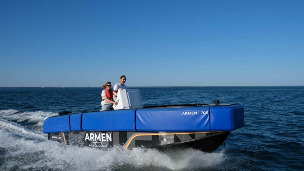 ARMEN 700 Bateau en Polyéthilène