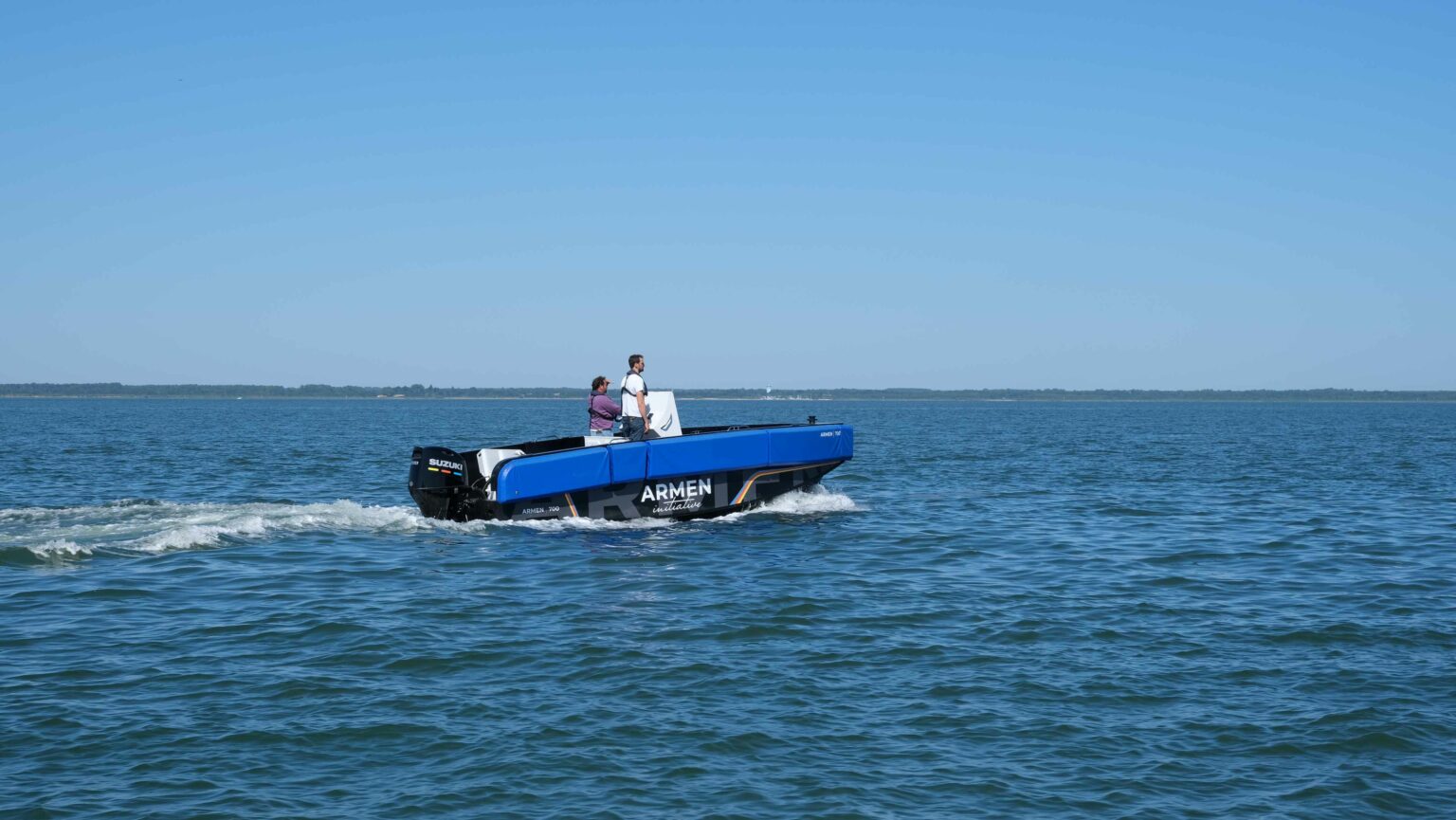ARMEN 700 Bateau en Polyéthilène